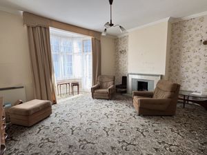 Photo 1- click for photo gallery